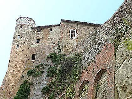 Castello di Castiglione Falletto